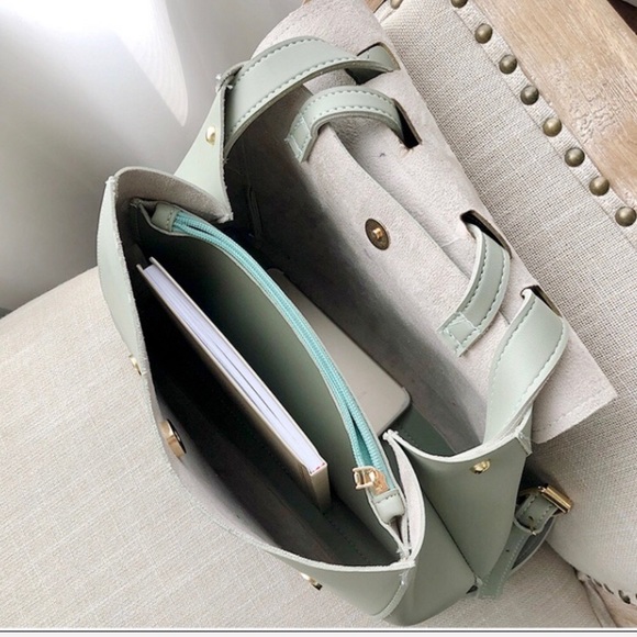 🔄🆕 HELSINKI Backpack - Picture 7 of 8